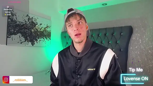 Robbin Blaze online show from April 20, 4:48 am