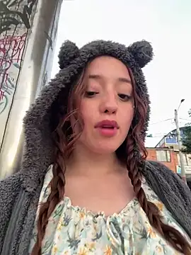 Baby  Otaku online show from November 21, 10:30 pm