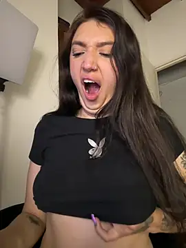 Snapshot of Mia__Gray chatting on June 8, 1:28 am Mia Gray online show from June 8, 1:28 am
