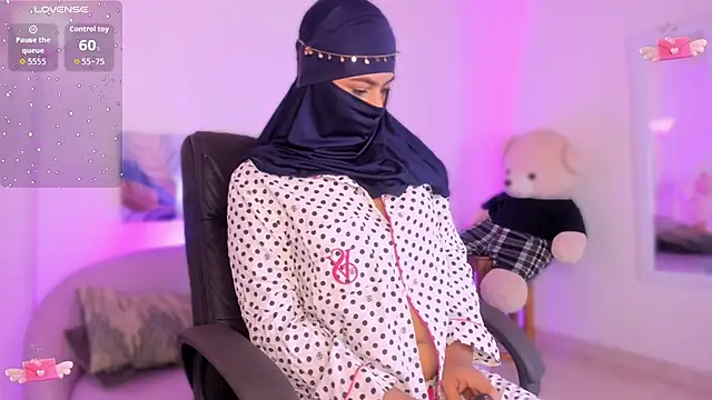 kylie soraya online show from January 12, 4:12 pm