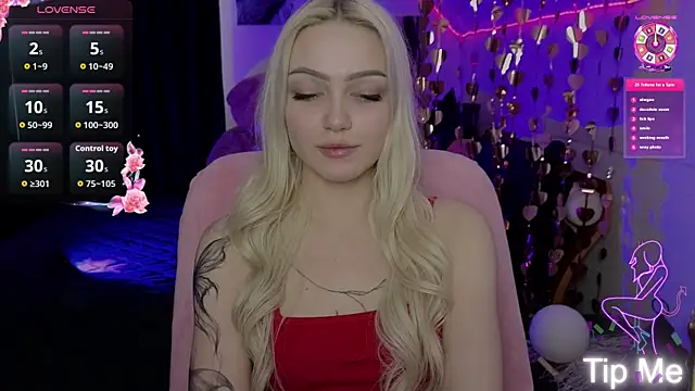 LinaLirian online show from April 16, 10:16 am