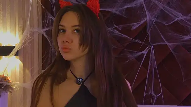 StacyHarland online show from October 31, 4:24 am