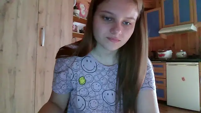 Snapshot of Little_shygirl chatting on September 15, 4:12 am Little shygirl online show from September 15, 4:12 am