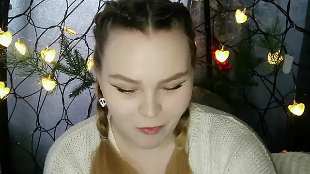 Snapshot of blushing_star chatting on February 18, 9:16 am blushing star online show from February 18, 9:16 am