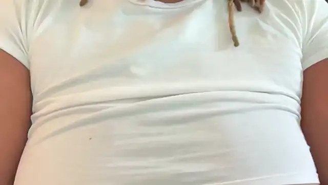 RoyalQueen2u online show from April 22, 6:31 pm