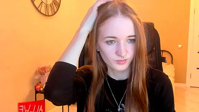 KateKayer online show from November 17, 11:49 am