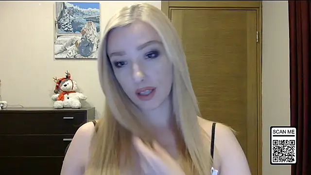 Wild Silk Desire online show from December 15, 1:15 pm