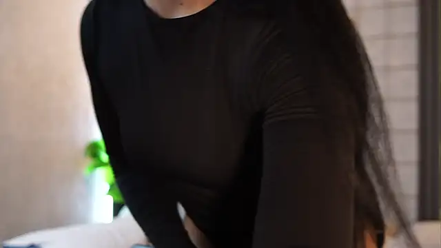 Susan wall online show from April 13, 1:16 pm