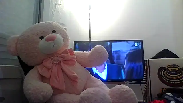 hotCOUPLEPETRA online show from March 22, 5:33 am