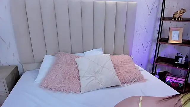 LilithHarperr  online show from November 8, 5:40 am