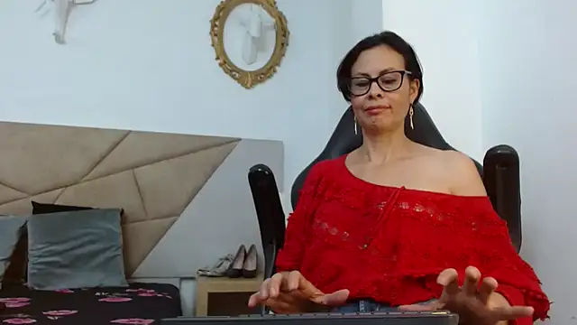 amanda ramirez online show from February 10, 10:14 pm