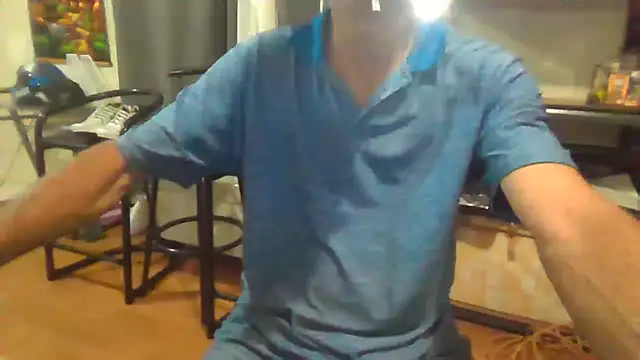 Lovyourpuss online show from March 15, 4:40 am