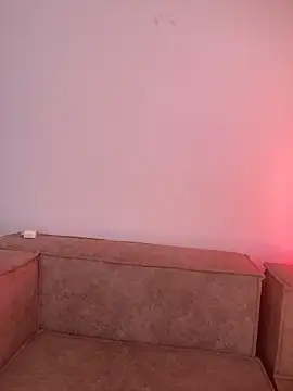 alissradiante1 online show from March 14, 2:17 am