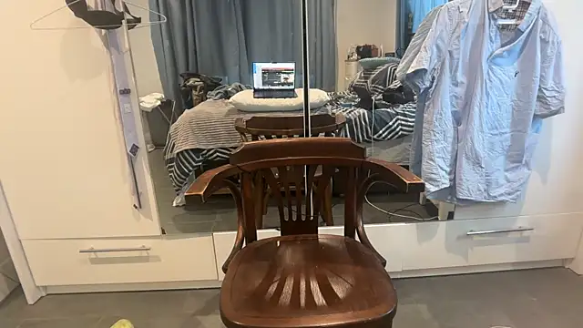 CloudyMuscleBeefy online show from November 25, 2:17 pm