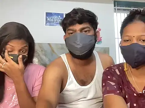 Snapshot of Tamil_india_couples_ chatting on May 2, 12:59 am Tamil india couples online show from May 2, 12:59 am