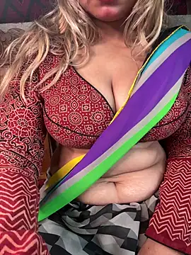 Snapshot of CANDY-3 chatting on September 24, 1:31 am CANDY-3 online show from September 24, 1:31 am