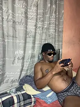 Snapshot of naughty_thick chatting on March 25, 11:11 pm naughty thick online show from March 25, 11:11 pm