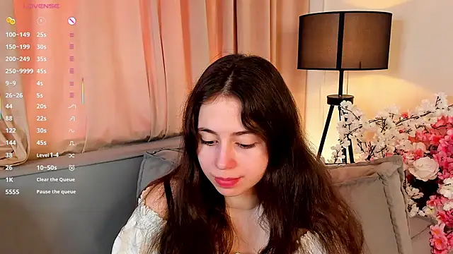 Snapshot of JulianaChapel chatting on September 15, 8:14 am JulianaChapel online show from September 15, 8:14 am