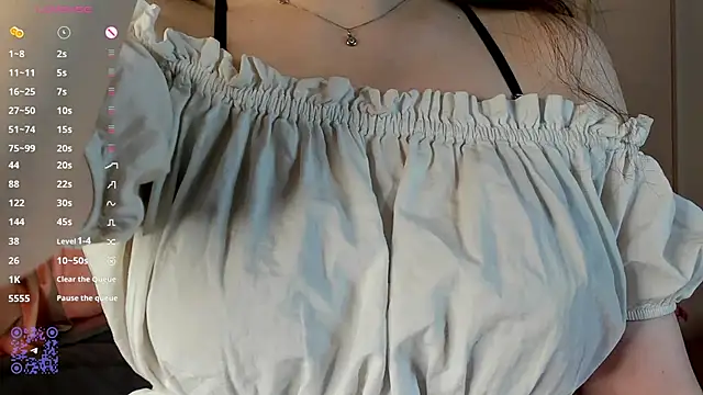 Snapshot of JulianaChapel chatting on September 19, 8:05 am JulianaChapel online show from September 19, 8:05 am