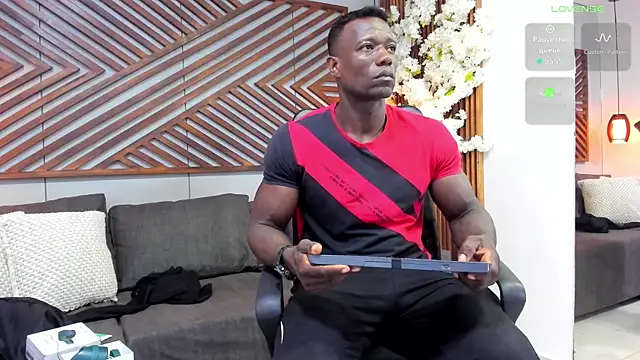 MarcusBlack  online show from November 12, 11:32 am