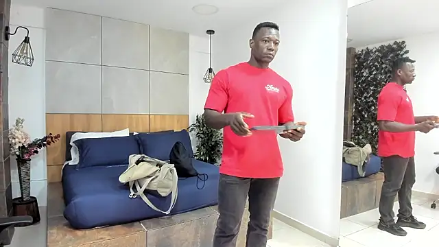 Snapshot of MarcusBlack_ chatting on February 3, 11:37 am MarcusBlack online show from February 3, 11:37 am