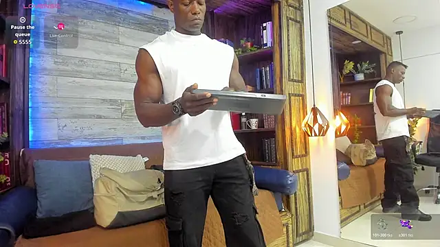 Snapshot of MarcusBlack_ chatting on February 9, 12:20 pm MarcusBlack online show from February 9, 12:20 pm