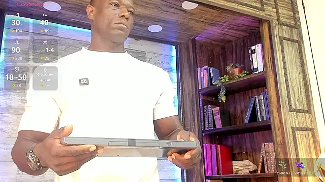 Snapshot of MarcusBlack_ chatting on February 10, 11:47 am MarcusBlack online show from February 10, 11:47 am