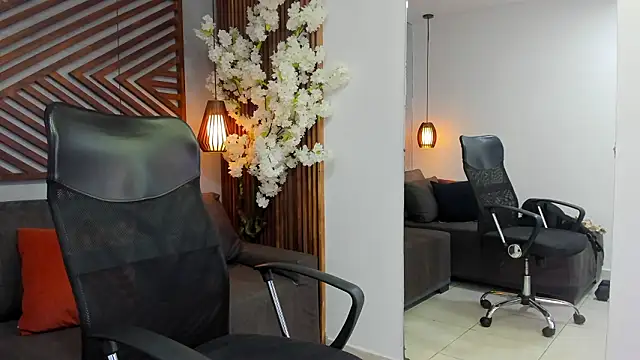 Snapshot of MarcusBlack_ chatting on February 12, 2:56 pm MarcusBlack online show from February 12, 2:56 pm