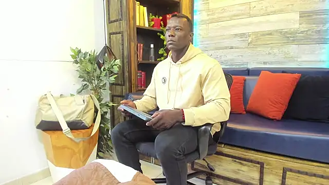 Snapshot of MarcusBlack_ chatting on May 22, 1:28 pm MarcusBlack online show from May 22, 1:28 pm