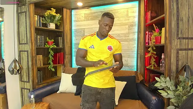 Snapshot of MarcusBlack_ chatting on June 27, 12:22 pm MarcusBlack online show from June 27, 12:22 pm