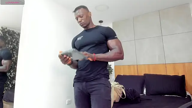 Snapshot of MarcusBlack_ chatting on July 2, 11:49 am MarcusBlack online show from July 2, 11:49 am