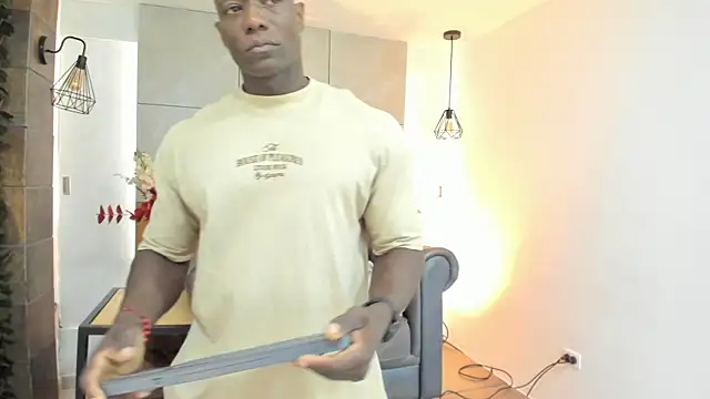 Snapshot of MarcusBlack_ chatting on August 4, 11:57 am MarcusBlack online show from August 4, 11:57 am
