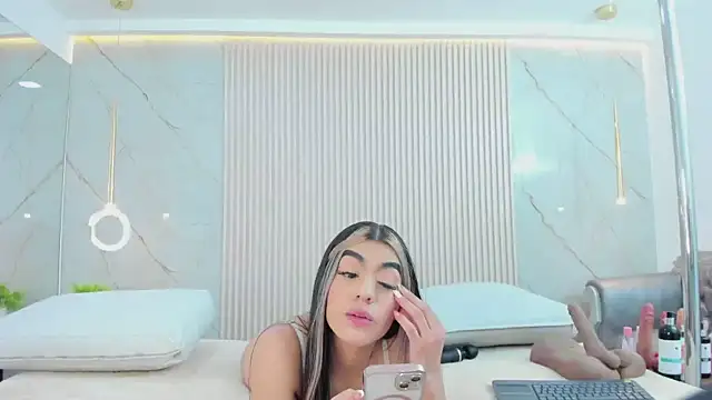 Antonella west online show from December 22, 9:45 pm