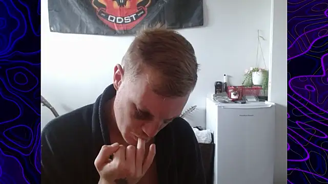 Snapshot of lustylyndon chatting on September 28, 5:40 pm lustylyndon online show from September 28, 5:40 pm