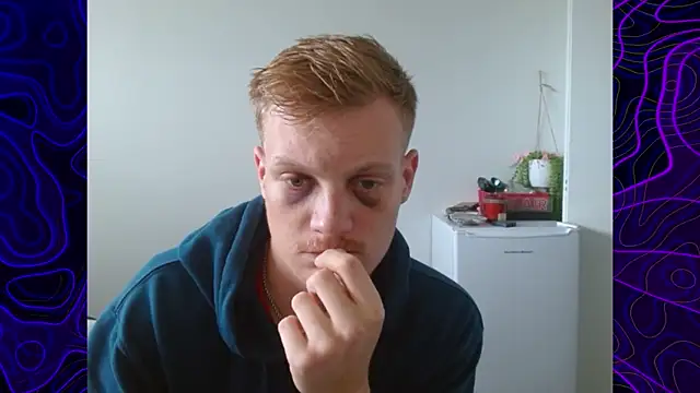 Snapshot of lustylyndon chatting on September 30, 3:28 pm lustylyndon online show from September 30, 3:28 pm