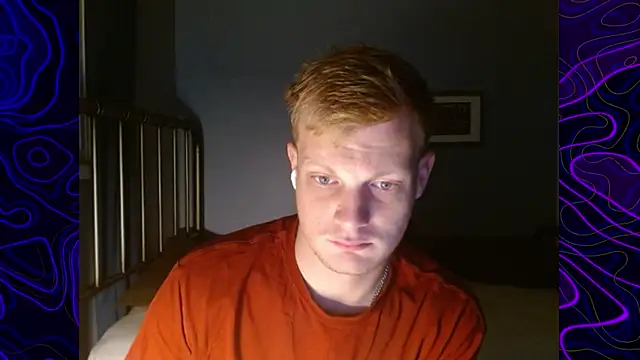 Snapshot of lustylyndon chatting on October 7, 10:45 am lustylyndon online show from October 7, 10:45 am