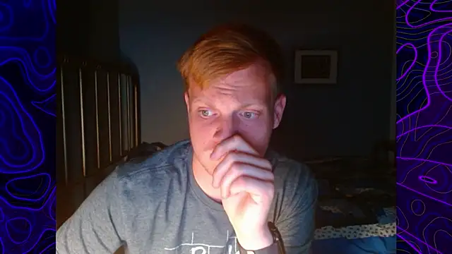 Snapshot of lustylyndon chatting on October 25, 5:04 am lustylyndon online show from October 25, 5:04 am