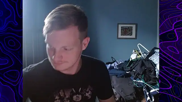 Snapshot of lustylyndon chatting on November 18, 4:00 pm lustylyndon online show from November 18, 4:00 pm