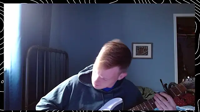 Snapshot of lustylyndon chatting on December 22, 4:26 pm lustylyndon online show from December 22, 4:26 pm