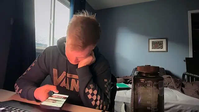 lustylyndon online show from April 23, 1:57 pm