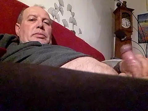 Vince072 online show from February 2, 9:24 pm