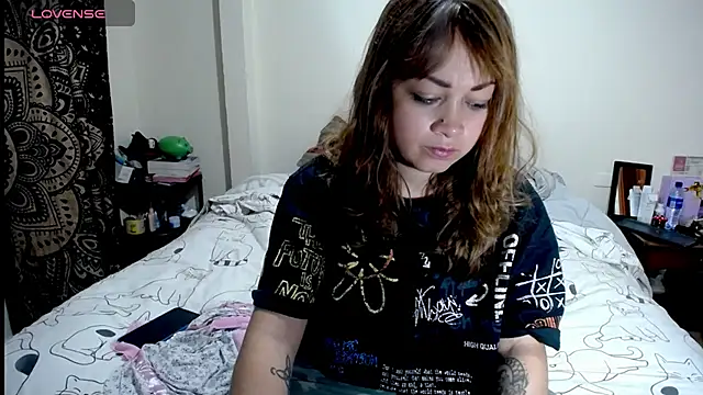 Snapshot of Violet_Bosh chatting on November 25, 2:17 pm Violet Bosh online show from November 25, 2:17 pm