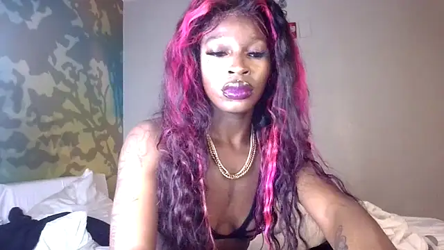 lovergirll555 online show from May 13, 2:25 pm