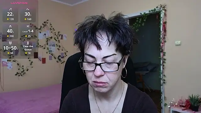 Snapshot of Ronda_Roni chatting on January 19, 5:22 am Ronda Roni online show from January 19, 5:22 am