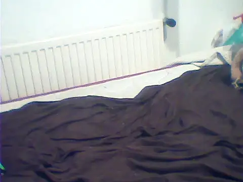Snapshot of rimbaud77 chatting on April 24, 5:15 pm rimbaud77 online show from April 24, 5:15 pm
