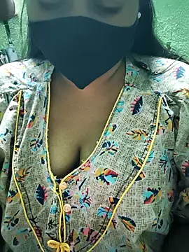 Liyaa 24 online show from February 13, 4:36 pm