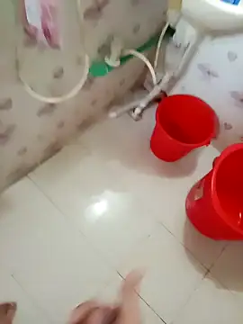 Snapshot of zim200 chatting on October 10, 8:46 am zim200 online show from October 10, 8:46 am