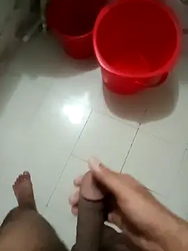 Snapshot of zim200 chatting on October 10, 11:15 pm zim200 online show from October 10, 11:15 pm