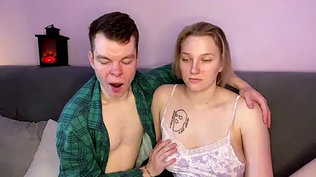 julielourens online show from January 17, 7:02 am