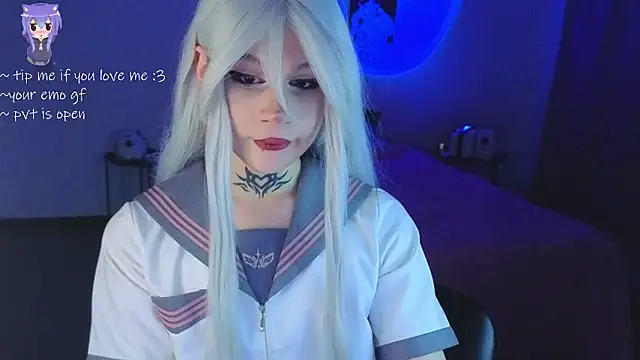 Snapshot of your_little_eva chatting on June 8, 11:05 pm your little eva online show from June 8, 11:05 pm